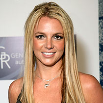 Spears' Son Reportedly Hospitalized After Seizure 