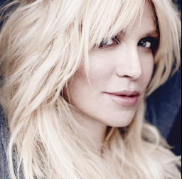 Did Courtney Love Find The Missing Malaysia Airline Flight?