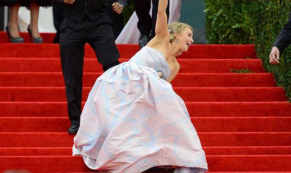 Hayden Panettiere takes a tumble on tricky MET Gala red carpet