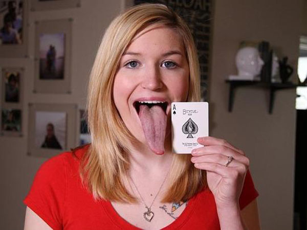 World's Longest Tongue? Meet The Girl Who Can Lick Her Eye