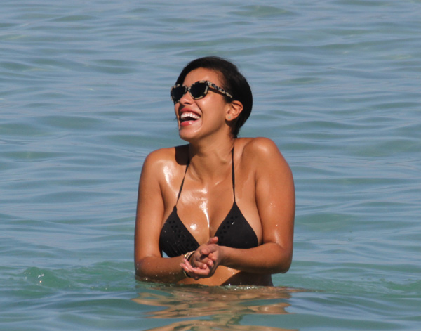 PHOTOS: Julissa Bermudez flaunts her bikini body on the beach in Miami Beach