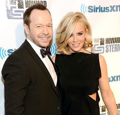 WATCH: Jenny McCarthy & Donnie Wahlberg are ENGAGED!!