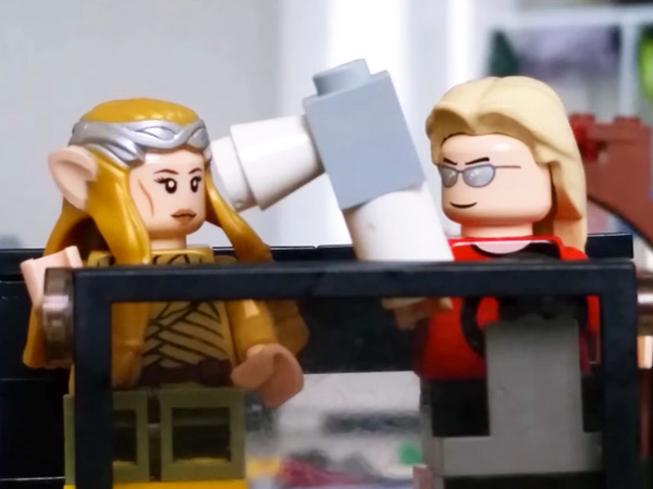 WATCH: LEGO Britney Spears, Iggy Azalea - Pretty Girls (Music Video)