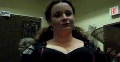 WATCH: This lady has extraordinary talents! LOL #Faceboob